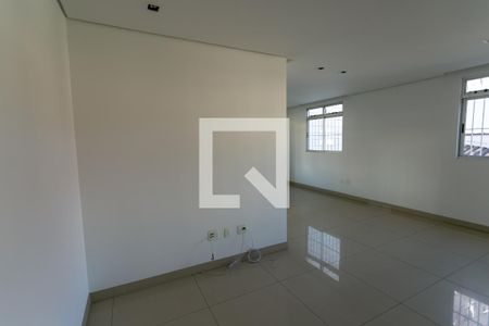 Sala de apartamento para alugar com 3 quartos, 90m² em Palmares, Belo Horizonte