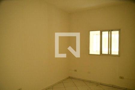 Quarto de apartamento para alugar com 2 quartos, 40m² em Parque Alexandre, Cotia