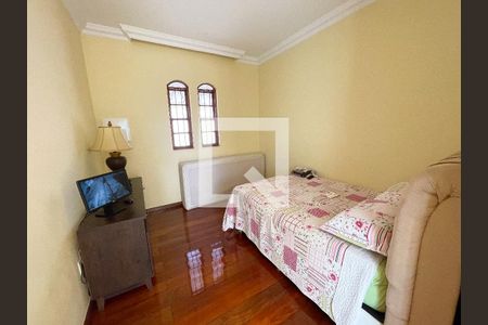 Quarto de hospedes de casa à venda com 4 quartos, 310m² em Inconfidentes, Contagem