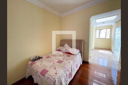 Quarto de hospedes de casa à venda com 4 quartos, 310m² em Inconfidentes, Contagem