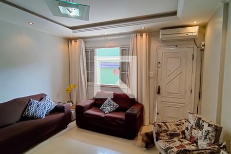 Sala de casa à venda com 4 quartos, 160m² em Pechincha, Rio de Janeiro