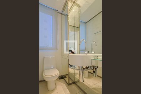 Lavabo de apartamento à venda com 3 quartos, 120m² em Savassi, Belo Horizonte