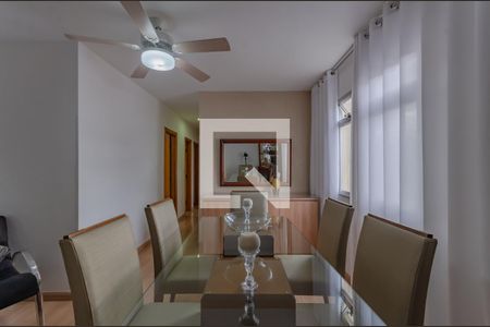 Sala de apartamento para alugar com 3 quartos, 74m² em São José, Belo Horizonte