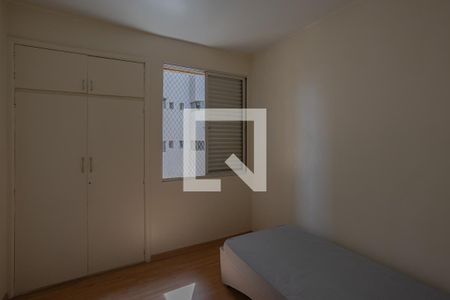 Quarto de apartamento à venda com 4 quartos, 220m² em Santo Antônio, Belo Horizonte