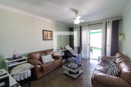 Sala de casa à venda com 3 quartos, 150m² em Km 18, Osasco