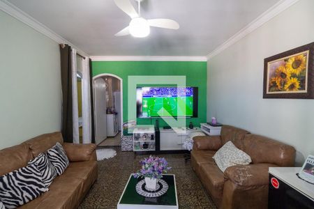 Sala de casa à venda com 3 quartos, 150m² em Km 18, Osasco