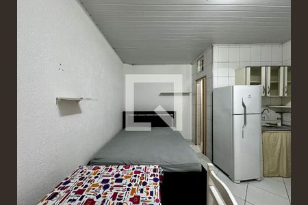 Studio de casa para alugar com 0 quarto, 24m² em Jardim Aeroporto, São Paulo