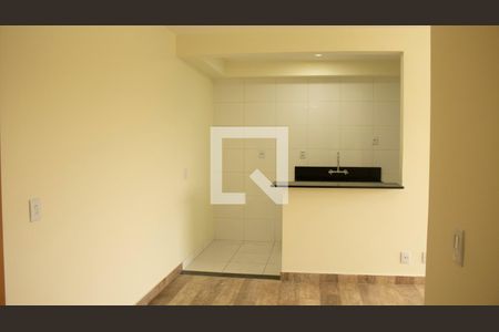 Sala de apartamento à venda com 2 quartos, 54m² em Quitaúna, Osasco