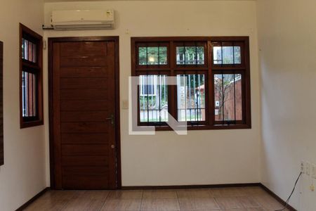 Sala de casa à venda com 2 quartos, 96m² em Feitoria, São Leopoldo