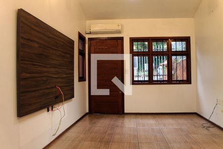 Sala de casa à venda com 2 quartos, 96m² em Feitoria, São Leopoldo