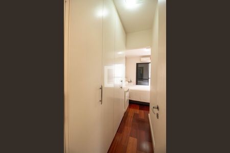 Suíte de apartamento à venda com 2 quartos, 69m² em Vila Mariana, São Paulo