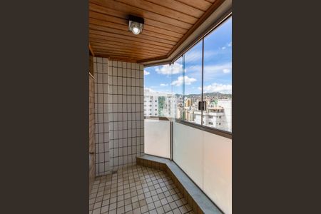 Sala de apartamento à venda com 3 quartos, 251m² em Coracao de Jesus, Belo Horizonte