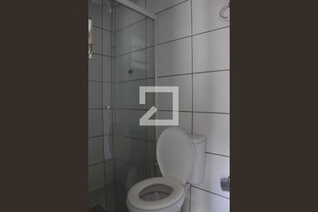 Banheiro de casa de condomínio para alugar com 1 quarto, 45m² em Aparecida, Alvorada