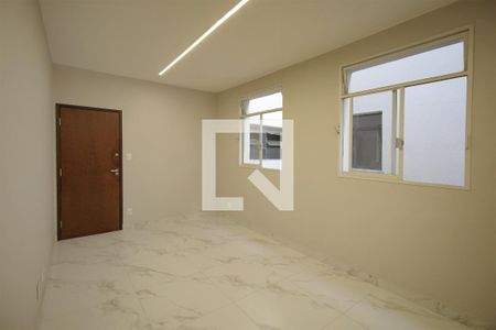 Sala de apartamento para alugar com 3 quartos, 87m² em Horto, Belo Horizonte