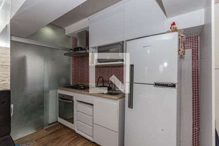 Cozinha de apartamento à venda com 2 quartos, 56m² em Vila Liviero, São Paulo