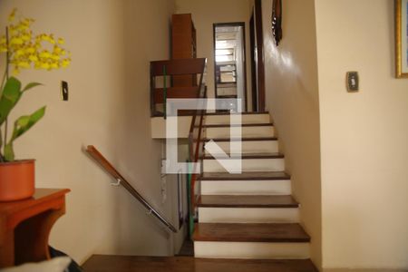 Escada de casa à venda com 3 quartos, 128m² em Parque Terra Nova, São Bernardo do Campo