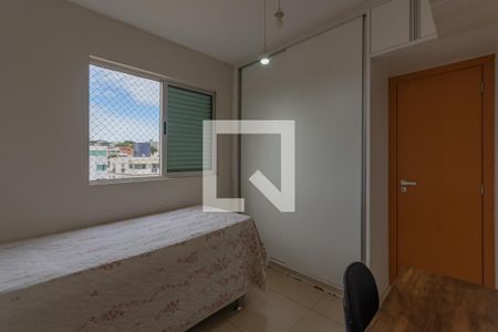 Semi Suíte 2 de apartamento para alugar com 3 quartos, 80m² em Santa Rosa, Belo Horizonte