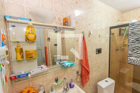 Apartamento à venda com 90m², 3 quartos e 1 vaga Apartamento à venda com 90m², 3 quartos e 1 vagaBanheiro