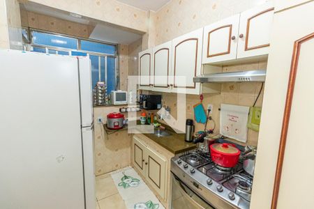 Apartamento à venda com 90m², 3 quartos e 1 vaga Apartamento à venda com 90m², 3 quartos e 1 vagaCozinha e Área de Serviço