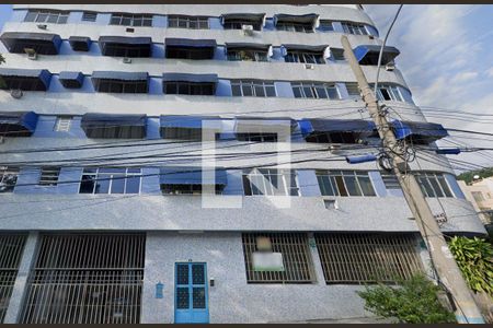 Apartamento à venda com 90m², 3 quartos e 1 vaga Apartamento à venda com 90m², 3 quartos e 1 vagaFachada