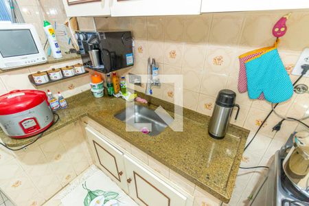 Apartamento à venda com 90m², 3 quartos e 1 vaga Apartamento à venda com 90m², 3 quartos e 1 vagaCozinha e Área de Serviço