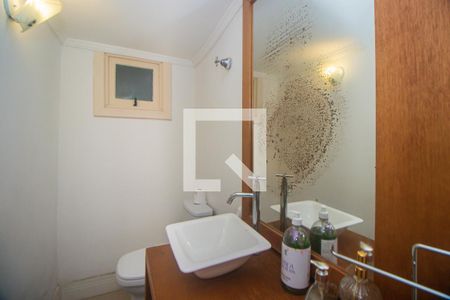 Lavabo de casa para alugar com 3 quartos, 360m² em Jardim Itu, Porto Alegre