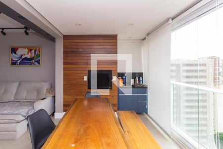 varanda de apartamento para alugar com 2 quartos, 76m² em Vila Mariana, São Paulo