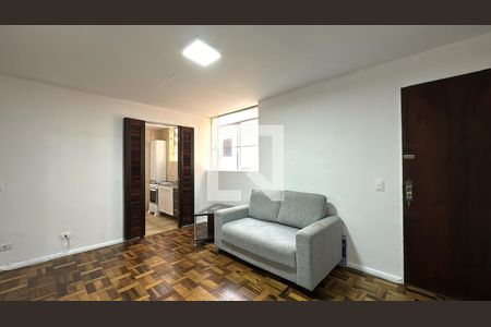 Sala  de apartamento para alugar com 3 quartos, 73m² em São Francisco, Curitiba