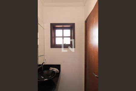 Lavabo de casa para alugar com 3 quartos, 400m² em Vila Albertina, São Paulo