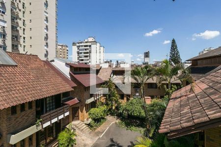 Casa à venda com 3 quartos, 291m² em Bela Vista, Porto Alegre