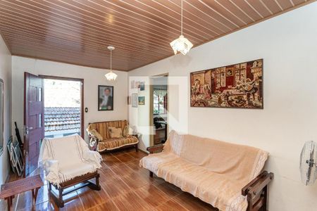 Casa à venda com 2 quartos, 260m² em Chácara das Pedras, Porto Alegre