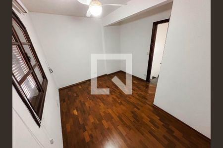 Quarto 1 de casa para alugar com 2 quartos, 350m² em Vila Ipojuca, São Paulo