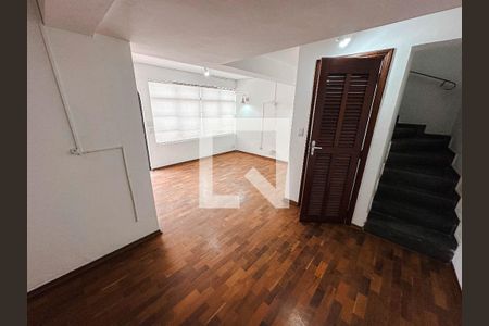 Sala de casa para alugar com 2 quartos, 350m² em Vila Ipojuca, São Paulo