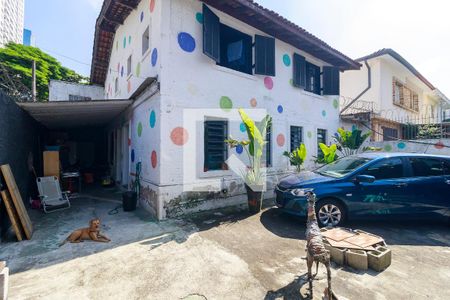 Casa à venda com 265m², 3 quartos e 4 vagas Casa à venda com 265m², 3 quartos e 4 vagasGaragem