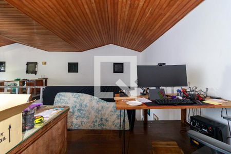 Casa à venda com 265m², 3 quartos e 4 vagas Casa à venda com 265m², 3 quartos e 4 vagasEscritório