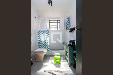 Casa à venda com 265m², 3 quartos e 4 vagas Casa à venda com 265m², 3 quartos e 4 vagasBanheiro