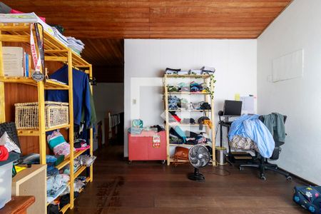 Casa à venda com 265m², 3 quartos e 4 vagas Casa à venda com 265m², 3 quartos e 4 vagasQuarto 2