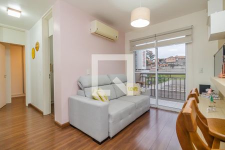 Sala de apartamento à venda com 2 quartos, 56m² em Camaquã, Porto Alegre