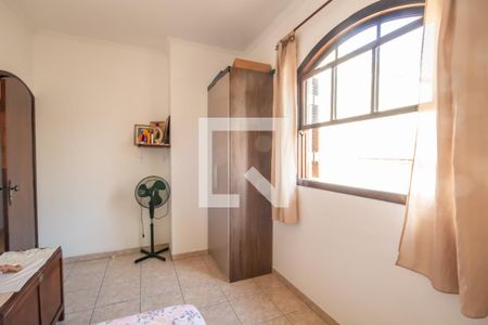 Casa à venda com 350m², 7 quartos e 4 vagas Casa à venda com 350m², 7 quartos e 4 vagasQuarto 2 (Casa 2)