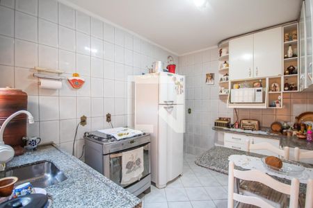 Casa à venda com 350m², 7 quartos e 4 vagas Casa à venda com 350m², 7 quartos e 4 vagasCozinha (Casa 2)