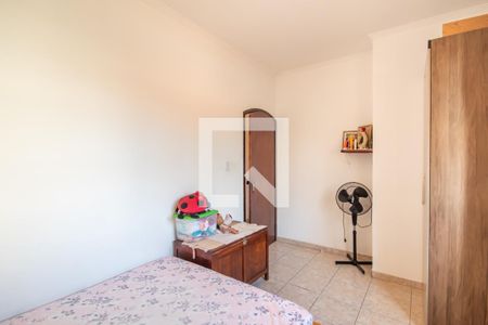 Casa à venda com 350m², 7 quartos e 4 vagas Casa à venda com 350m², 7 quartos e 4 vagasQuarto 2 (Casa 2)