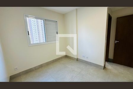 Suite de apartamento para alugar com 3 quartos, 73m² em Jardim Goiás, Goiânia