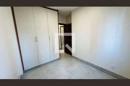 Quarto1 de apartamento para alugar com 3 quartos, 73m² em Jardim Goiás, Goiânia