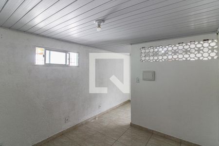 Sala de casa para alugar com 1 quarto, 45m² em Recreio dos Bandeirantes, Rio de Janeiro