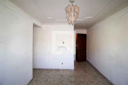 Sala de apartamento à venda com 3 quartos, 56m² em Pirajá, Belo Horizonte