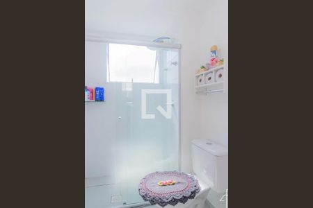 Banheiro  de apartamento à venda com 2 quartos, 51m² em Feitoria, São Leopoldo