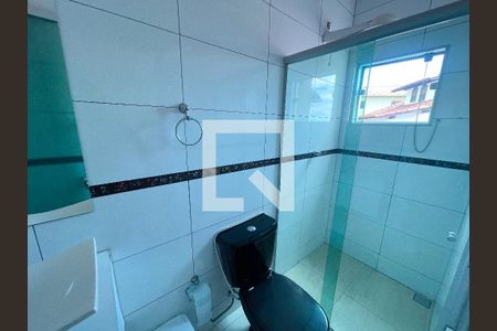 Banheiro da Suíte de casa para alugar com 2 quartos, 330m² em Tirol (barreiro), Contagem