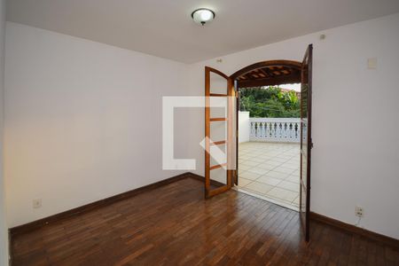 Sala de casa para alugar com 2 quartos, 135m² em Campo Grande, São Paulo