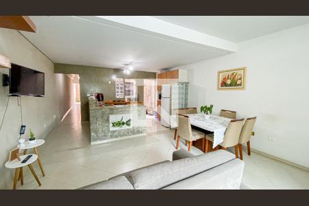 Casa de condomínio à venda com 150m², 3 quartos e 1 vagaSala