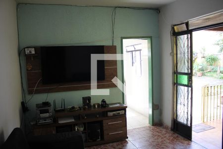 Sala de casa à venda com 2 quartos, 170m² em Lindéia, Contagem